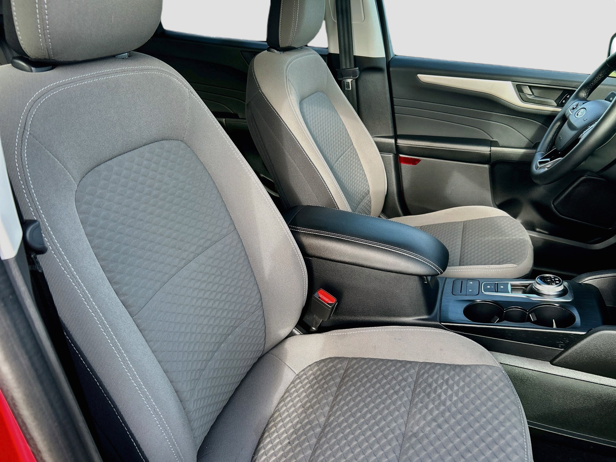 Certified 2022 Ford Escape SE w/ SE Sport Appearance Package FWD image 28