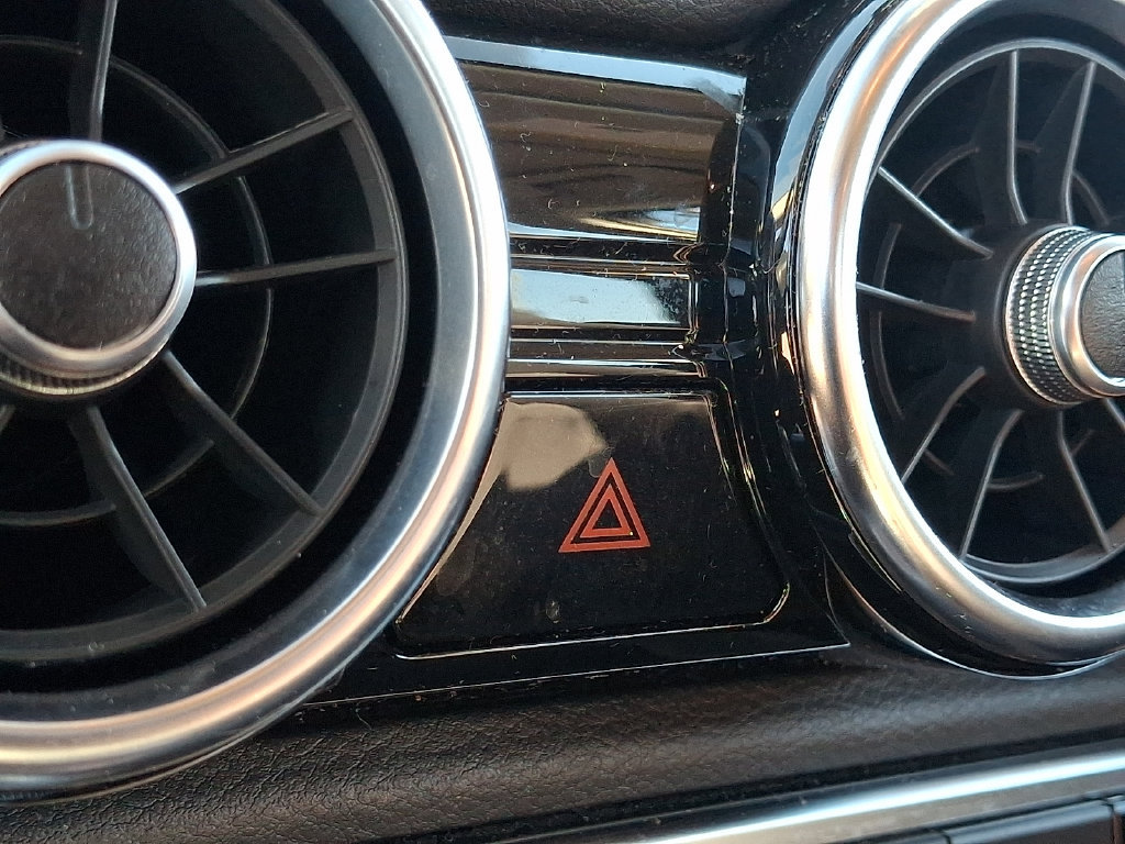 Used 2025 Nissan Sentra SV FWD image 24