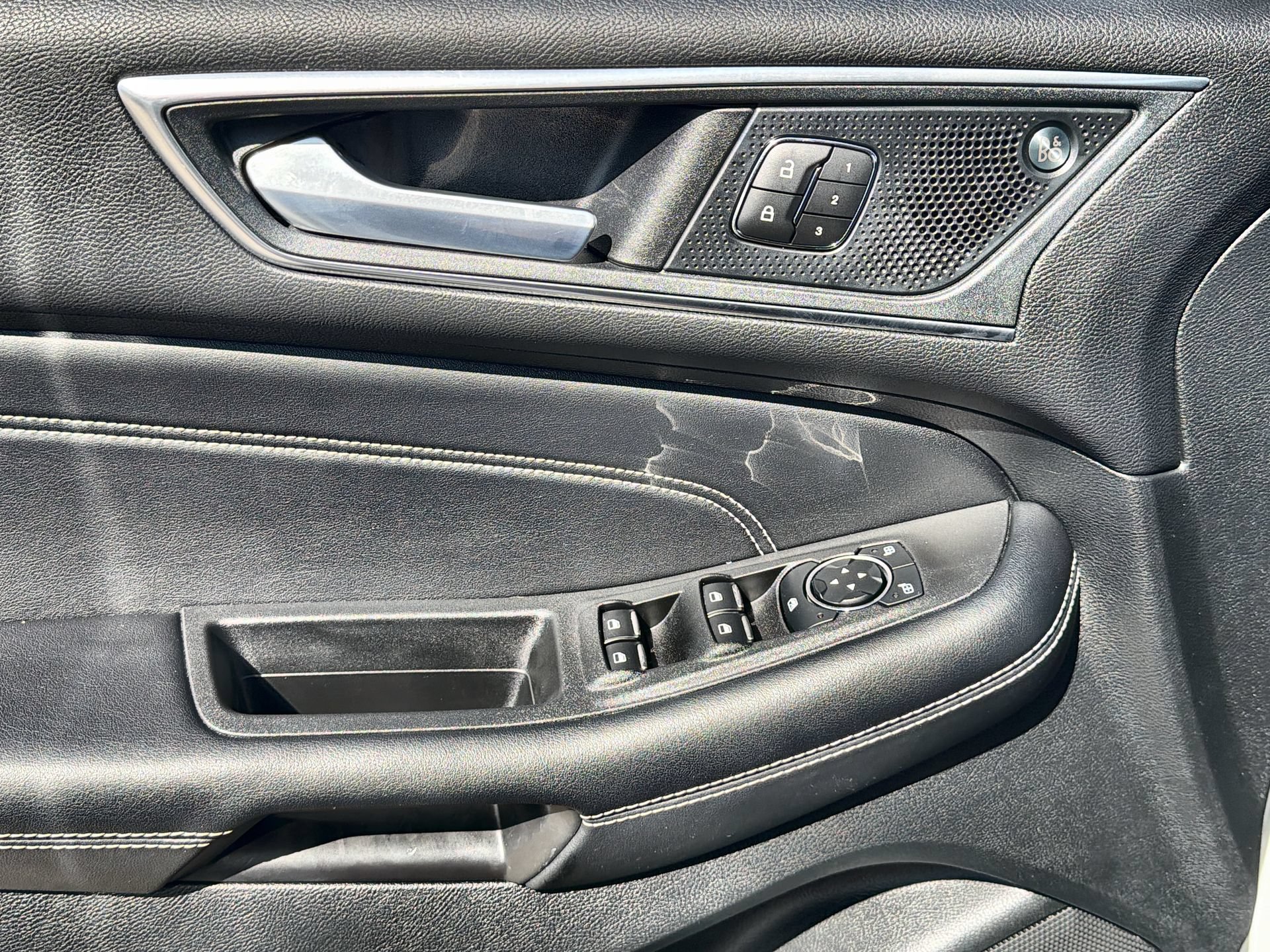 Certified 2024 Ford Edge Titanium AWD/4WD image 13