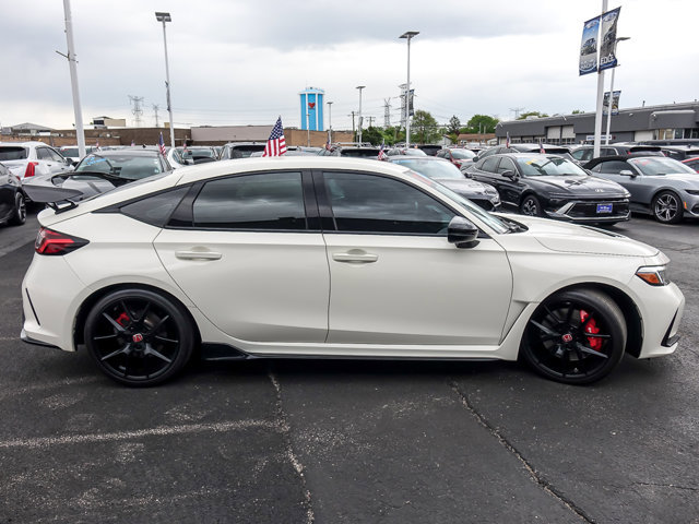 Used 2023 Honda Civic Type R image 9