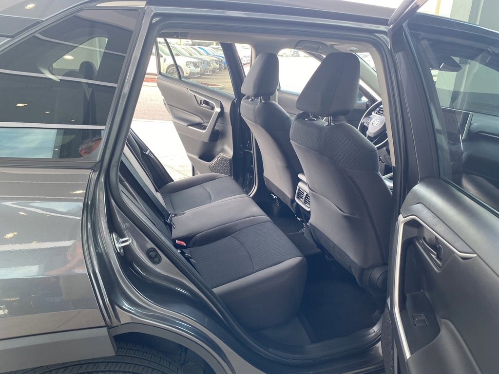 Used 2023 Toyota RAV4 LE image 18
