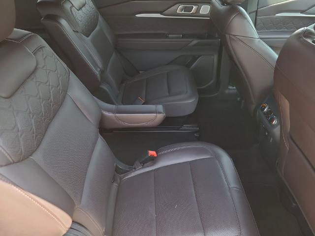 Certified 2025 Ford Explorer Platinum w/ LUX Leather Package AWD/4WD image 13