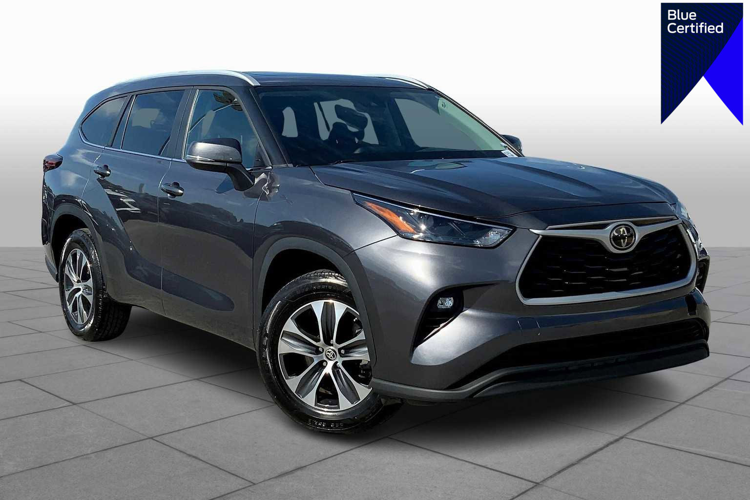 Used 2024 Toyota Highlander XLE