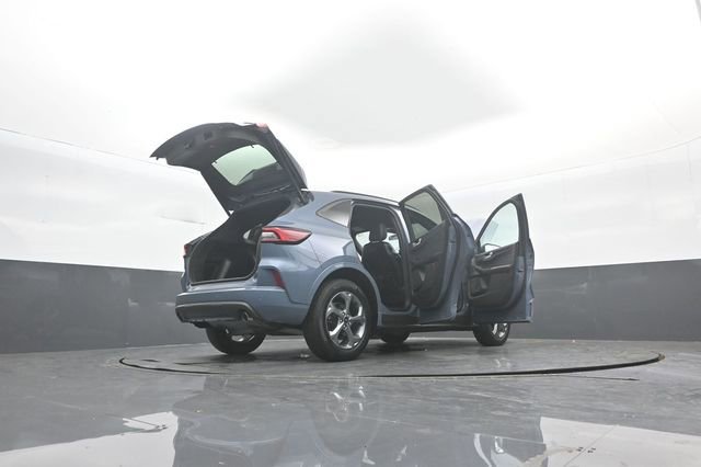 Certified 2023 Ford Escape ST-Line w/ Tech Pack #1 image 38