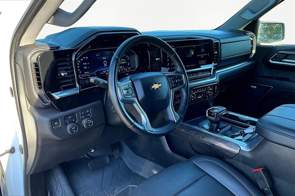 Used 2023 Chevrolet Silverado 1500 LTZ image 14