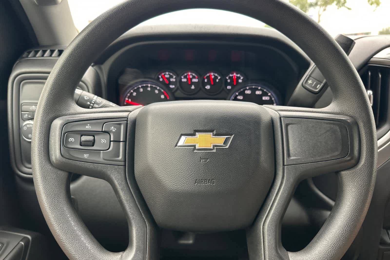 Used 2025 Chevrolet Silverado 1500 Custom w/ Turbomax Blackout Package RWD image 23