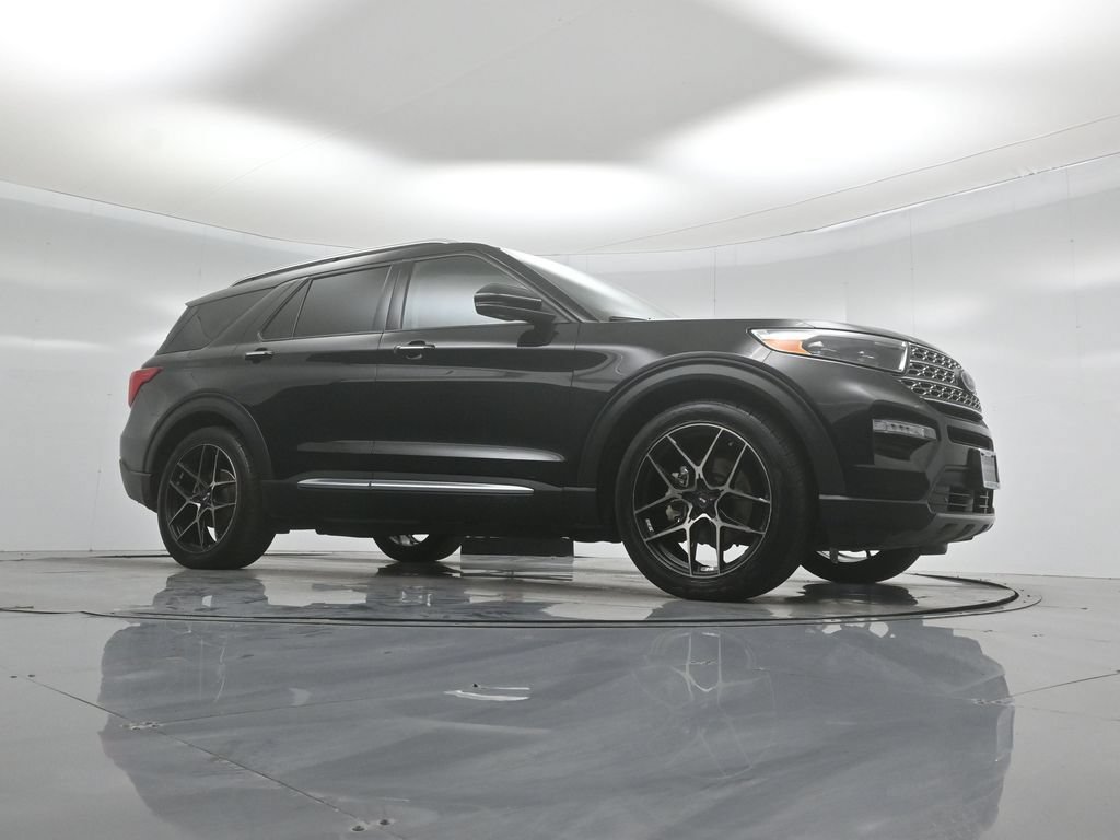 Certified 2022 Ford Explorer Limited w/ Equipment Group 301A RWD image 4