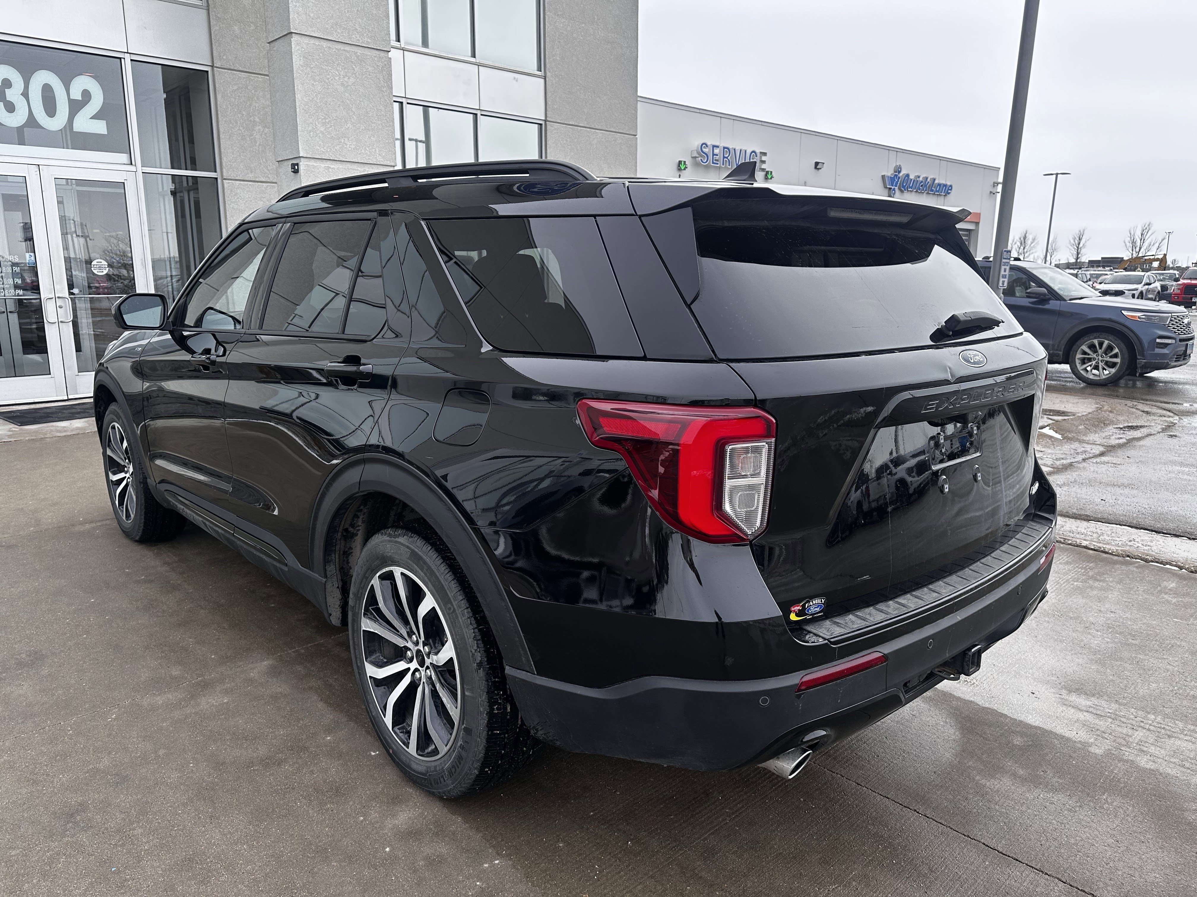 Certified 2023 Ford Explorer ST-Line w/ Class IV Trailer Tow Package video 2