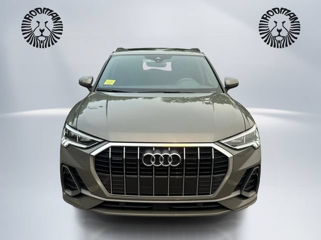 Used 2025 Audi Q3 2.0T Premium AWD/4WD image 2
