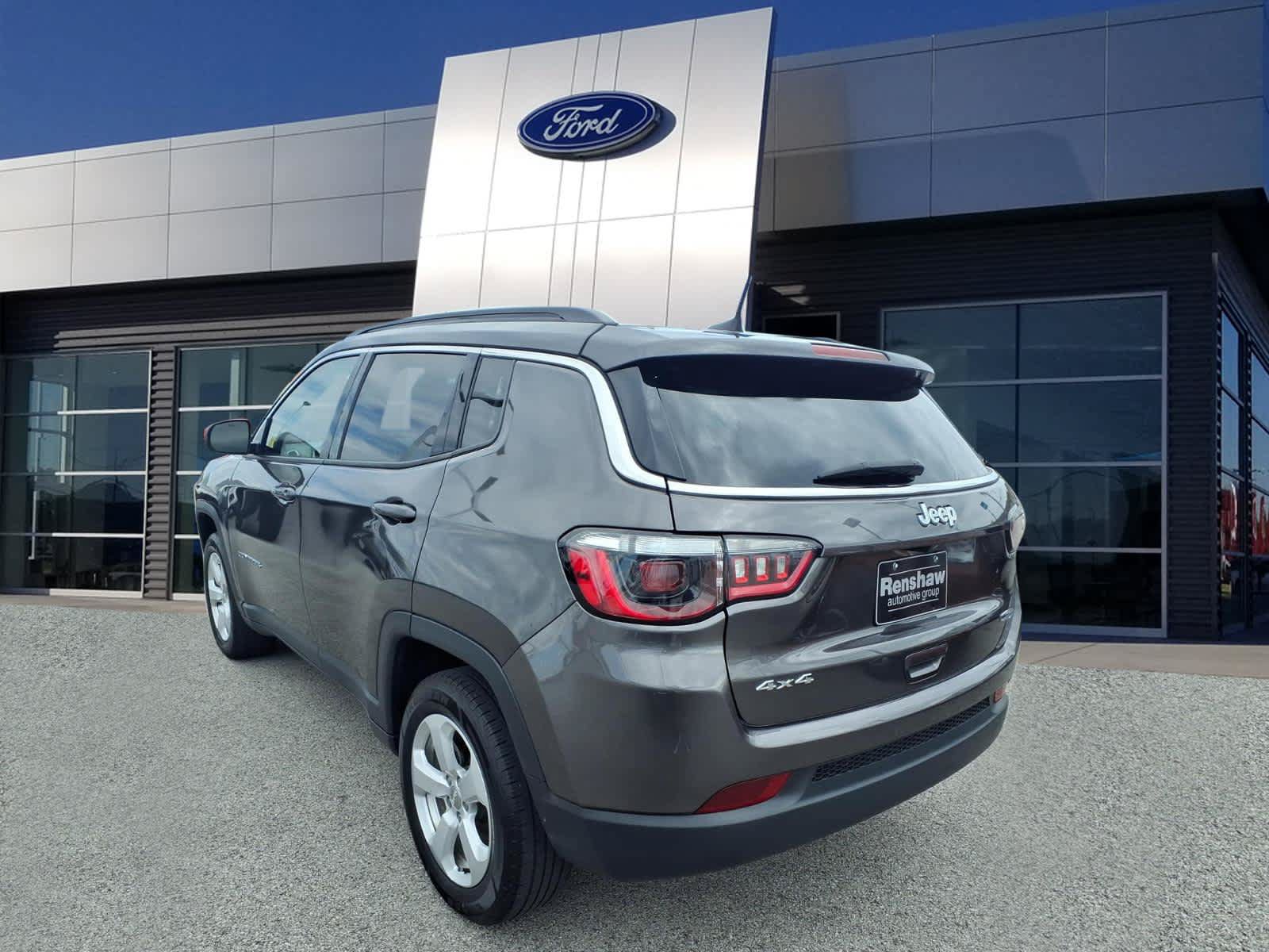 Used 2021 Jeep Compass Latitude AWD/4WD image 3