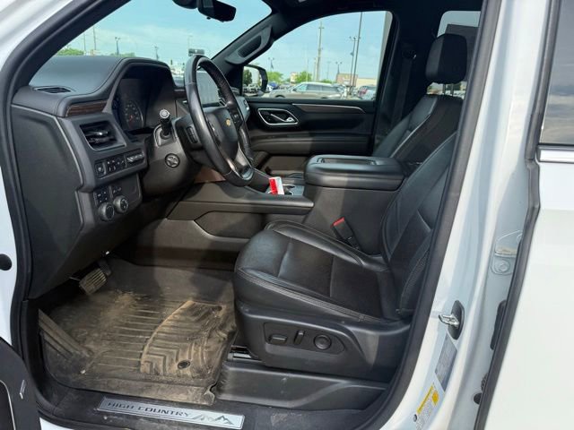 Used 2021 Chevrolet Tahoe High Country AWD/4WD image 2