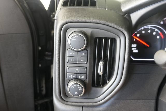 Used 2022 Chevrolet Silverado 1500 Custom Trail Boss w/ Safety Confidence Package AWD/4WD image 18