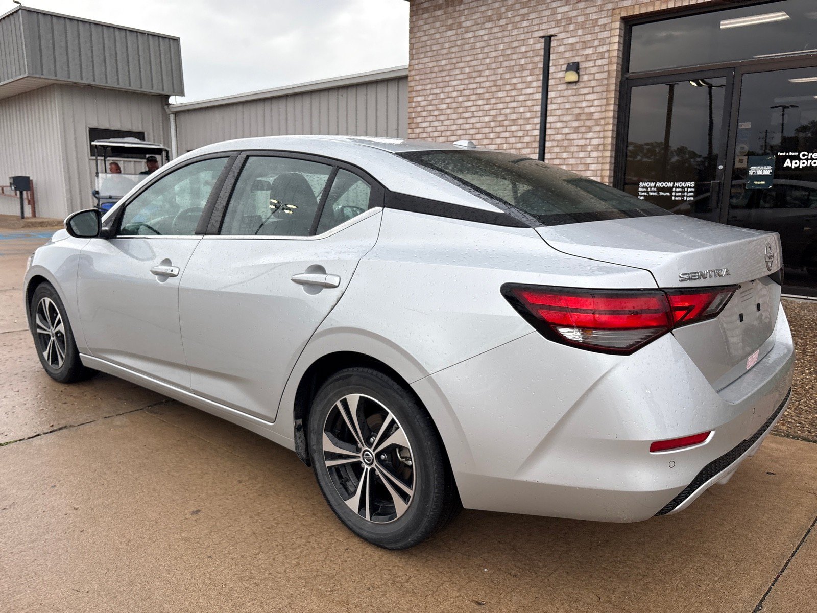 Used 2022 Nissan Sentra SV FWD image 10