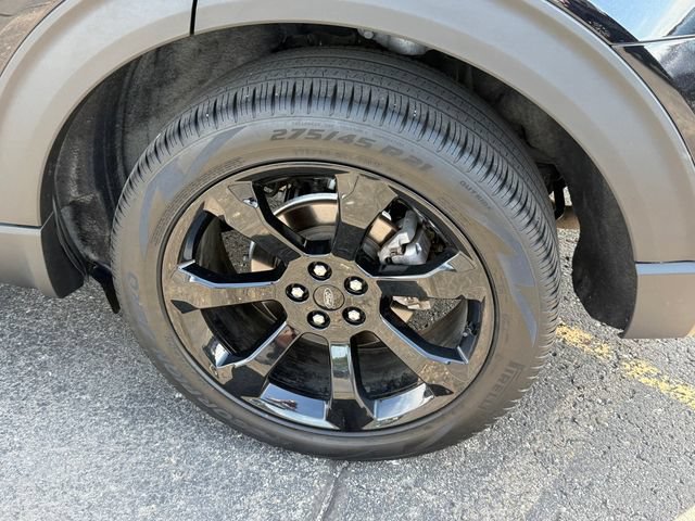 Certified 2024 Ford Explorer ST-Line w/ Class IV Trailer Tow Package AWD/4WD image 5
