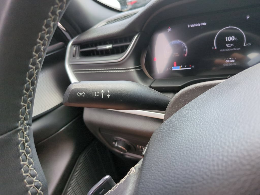 Used 2023 Jeep Grand Cherokee Altitude AWD/4WD image 28