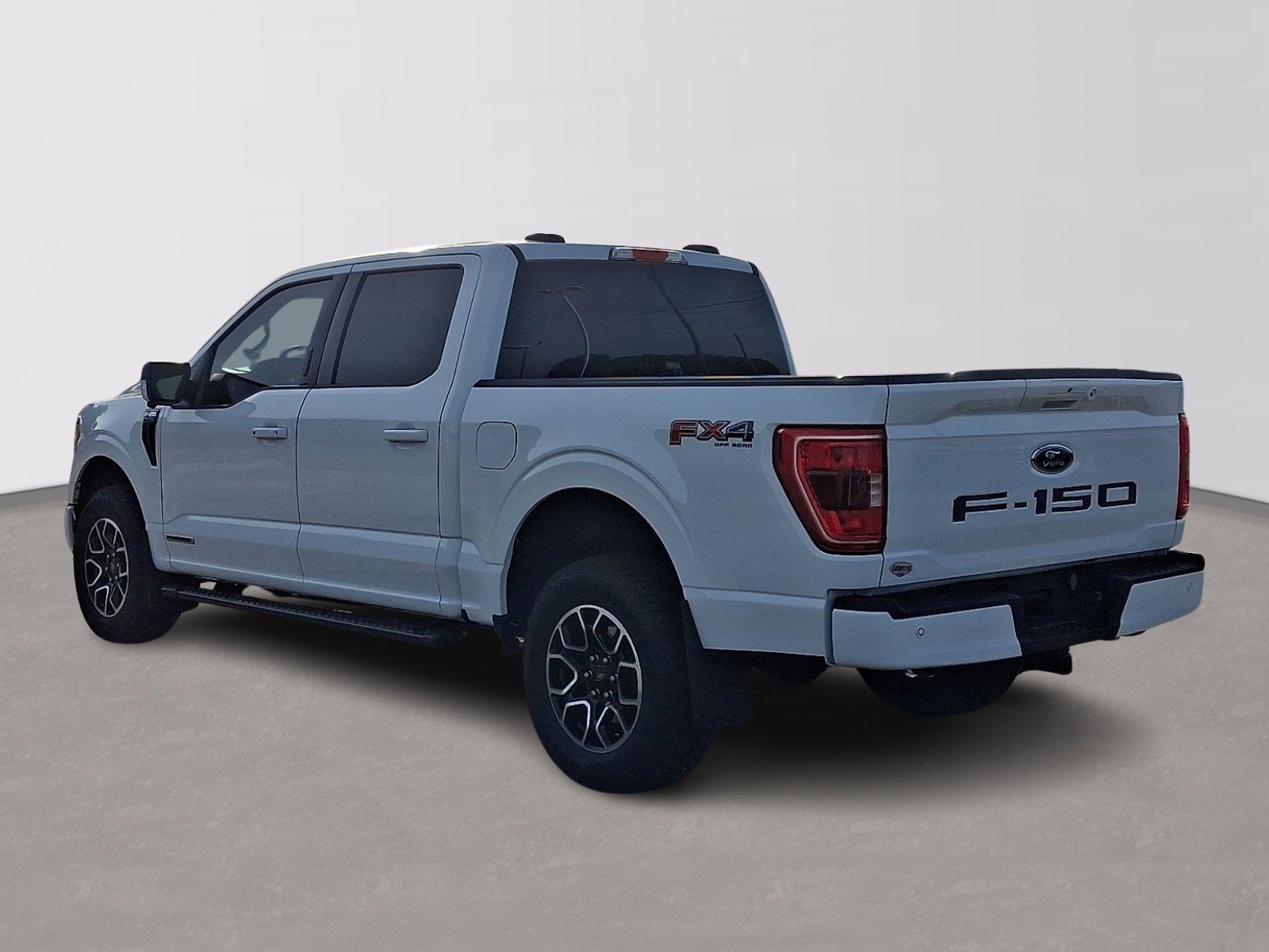 Certified 2023 Ford F150 XLT w/ Equipment Group 302A High image 4