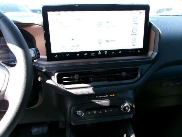 Certified 2025 Ford Bronco Sport Outer Banks w/ Outer Banks Tech Package+ AWD/4WD image 11