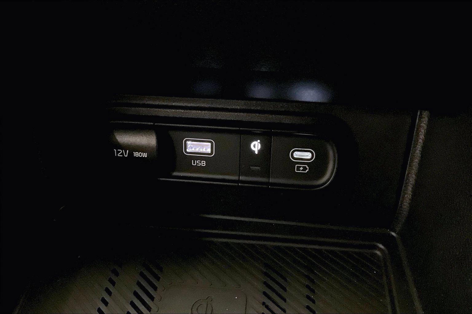 Used 2023 Kia Sportage EX image 31