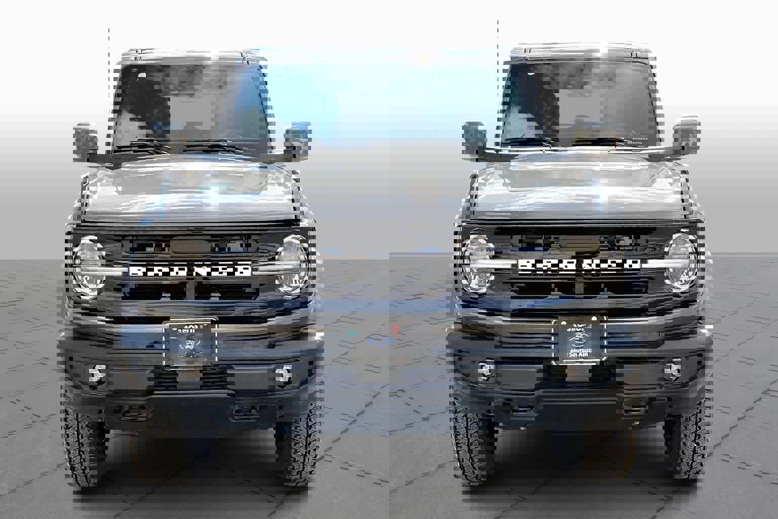 Certified 2025 Ford Bronco Outer Banks image 9