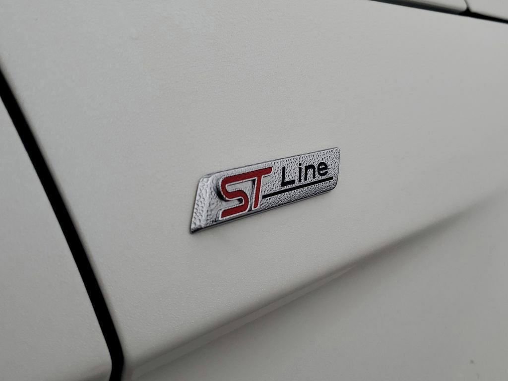 Certified 2023 Ford Edge ST-Line w/ Class II Trailer Tow Package image 6