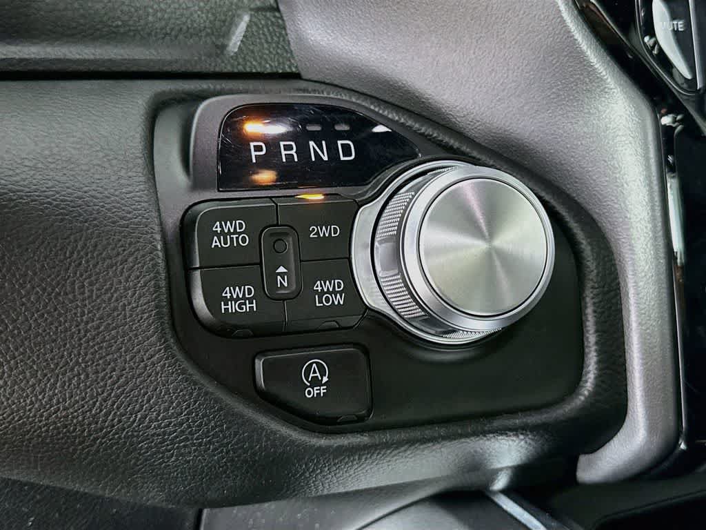 Used 2023 RAM 1500 Laramie AWD/4WD image 18