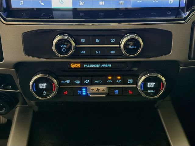 Certified 2022 Ford F450 Lariat w/ Lariat Ultimate Package AWD/4WD image 19