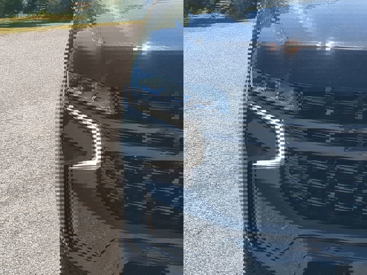 Used 2024 Chevrolet Suburban Z71 w/ Z71 Off-Road Package image 8