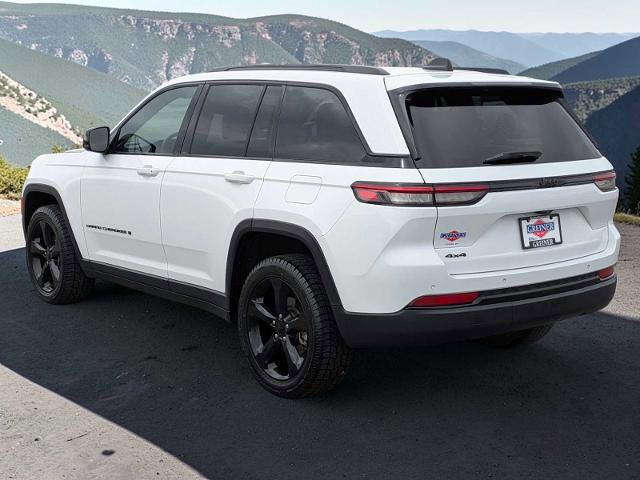 Used 2023 Jeep Grand Cherokee Altitude image 5