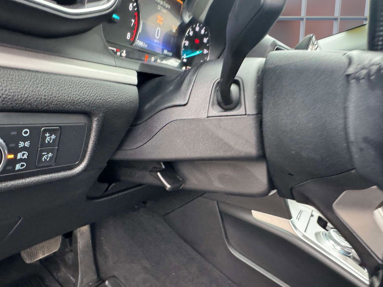 Certified 2022 Ford Explorer XLT w/ Equipment Group 202A image 22