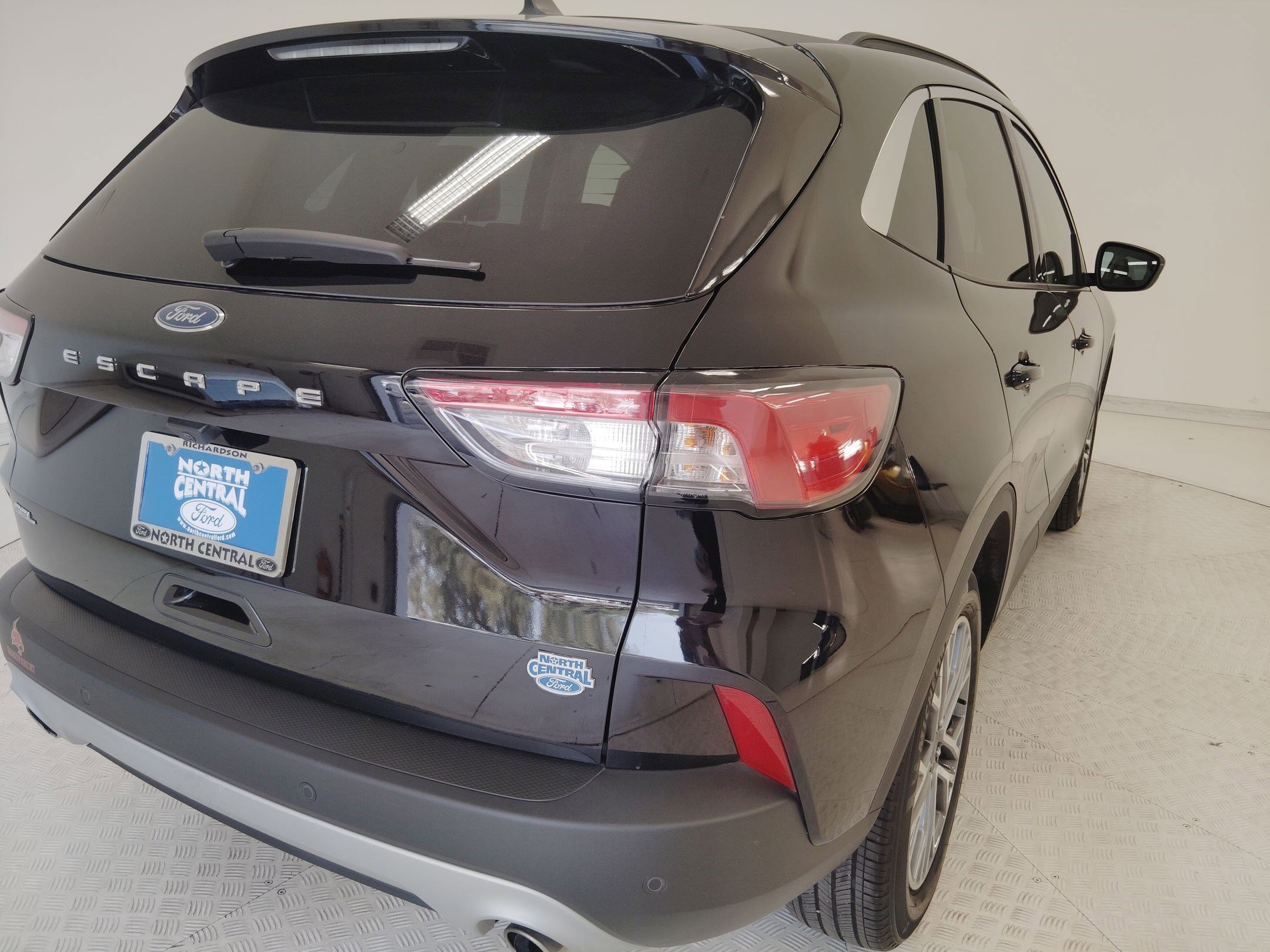 Certified 2022 Ford Escape SEL image 6