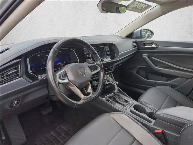 Used 2024 Volkswagen Jetta SE FWD image 11