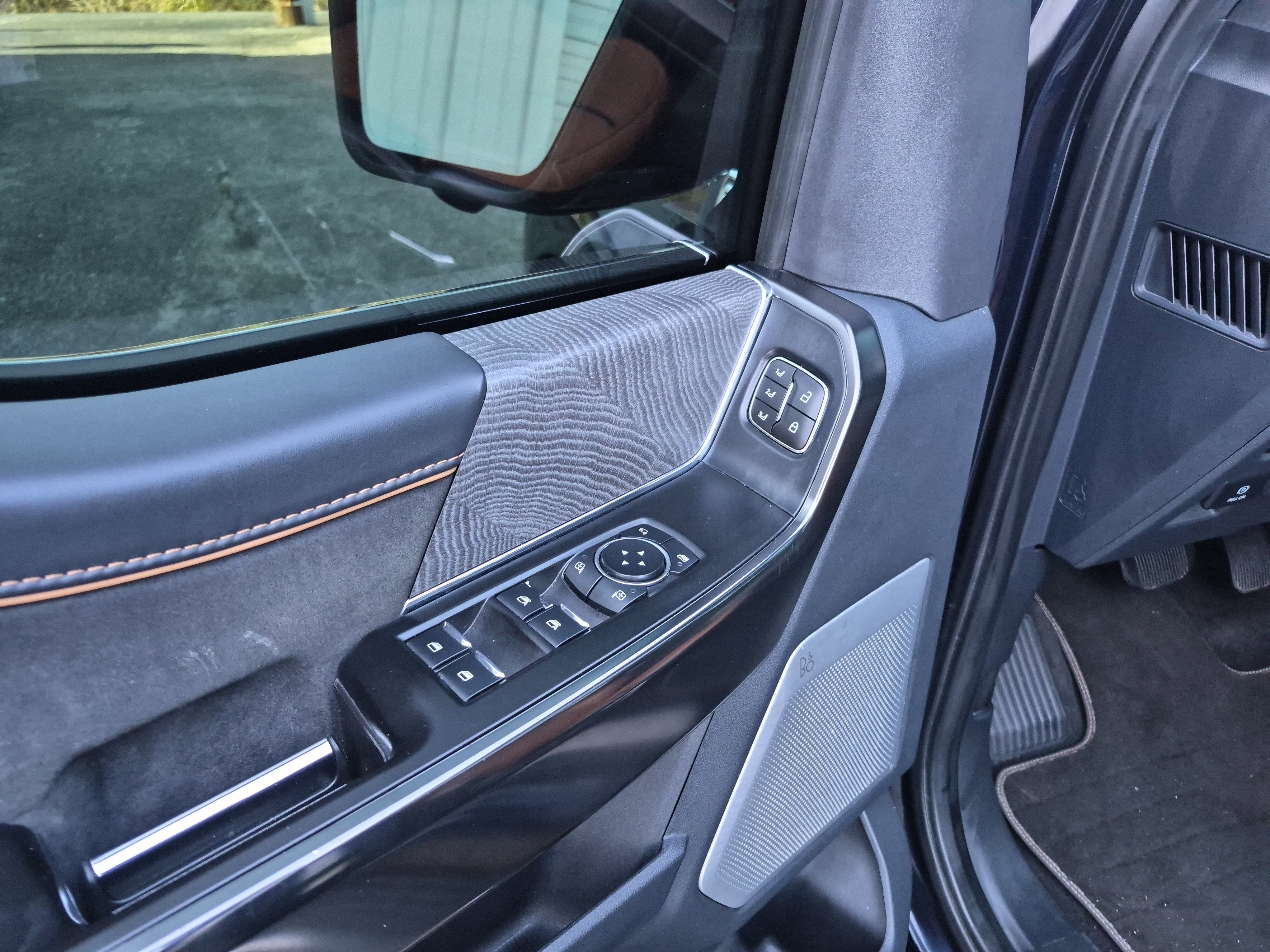 Certified 2023 Ford F150 Platinum w/ Equipment Group 701A High image 14