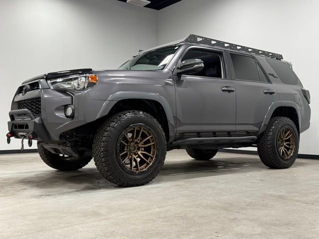 Used 2018 Toyota 4Runner TRD Off-Road Premium AWD/4WD image 5
