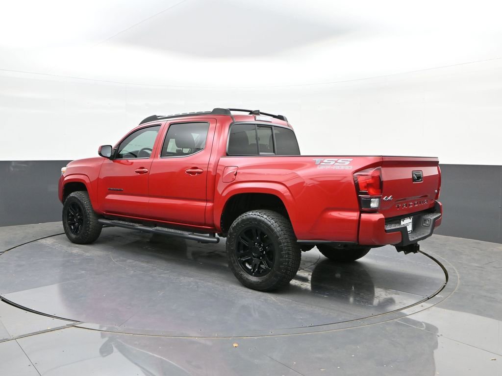 Used 2022 Toyota Tacoma SR AWD/4WD image 5