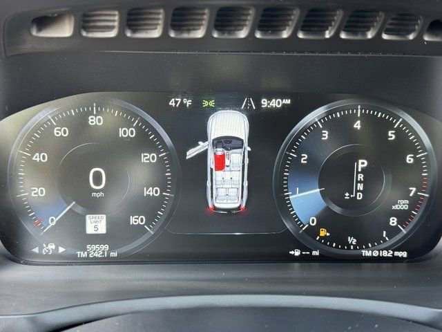 Used 2020 Volvo XC90 T6 Momentum w/ Protection Package Premier image 24