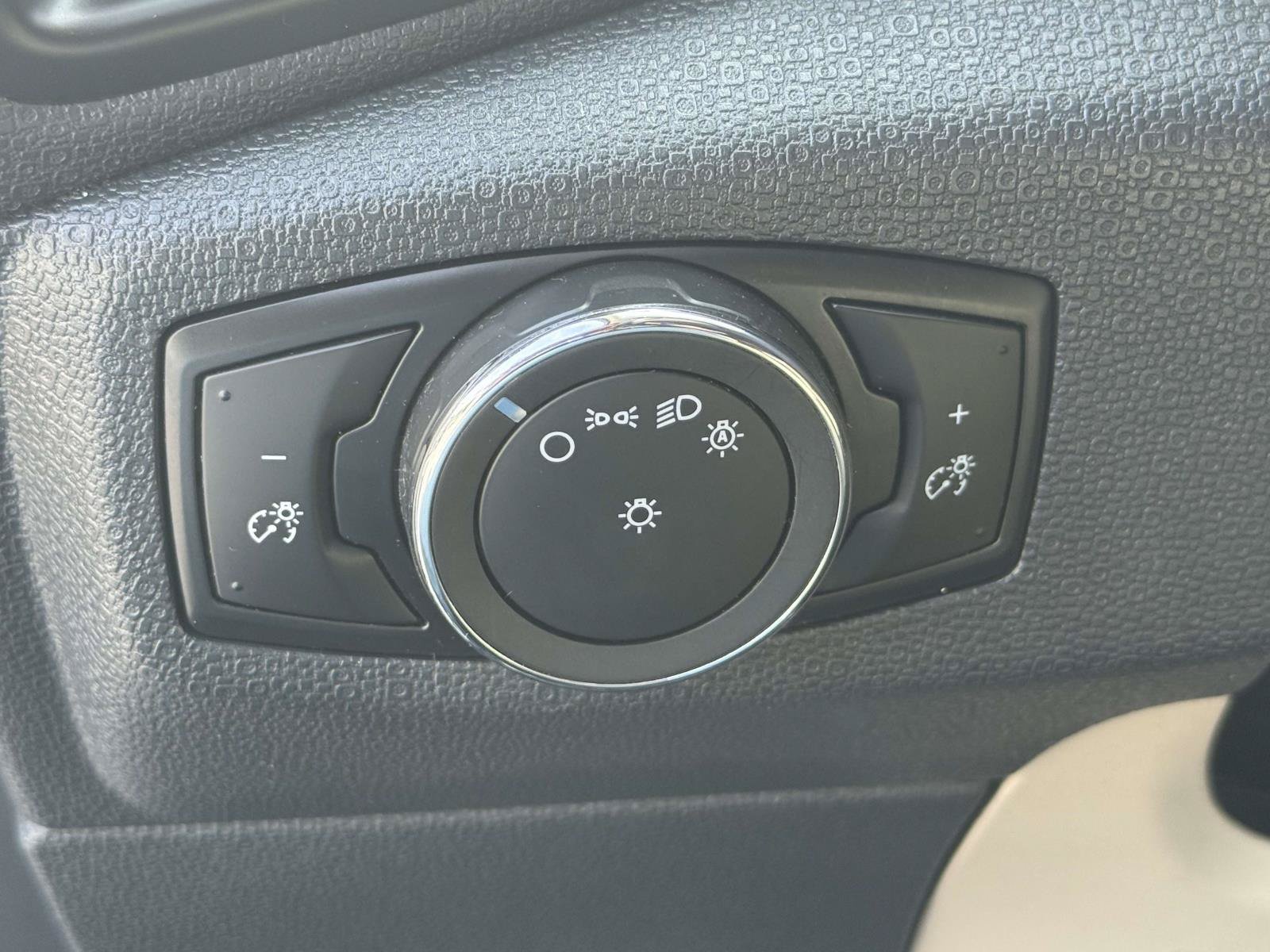 Certified 2021 Ford EcoSport S FWD image 17