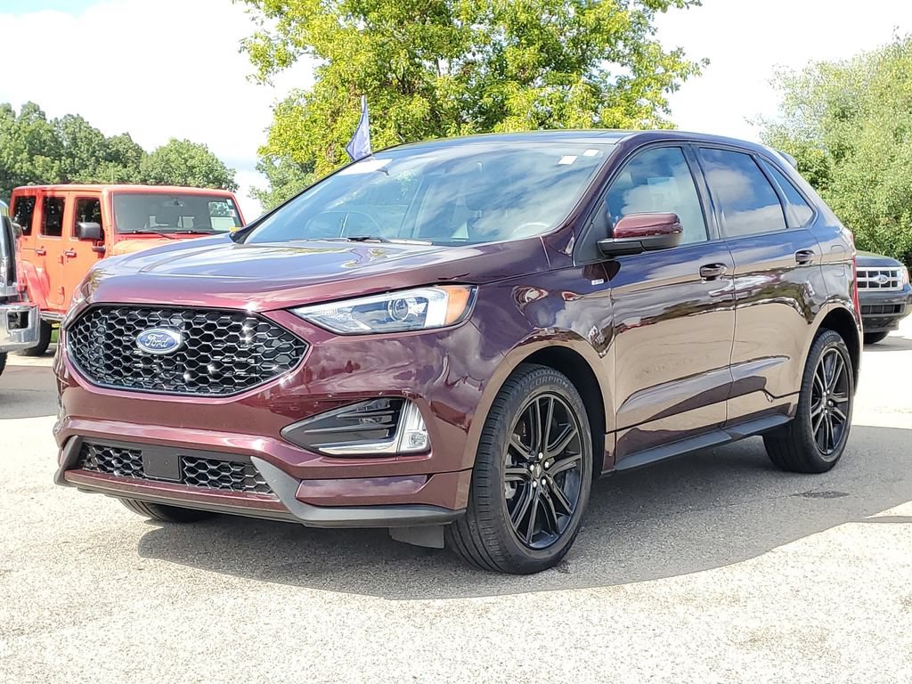 Certified 2024 Ford Edge ST-Line AWD/4WD image 2