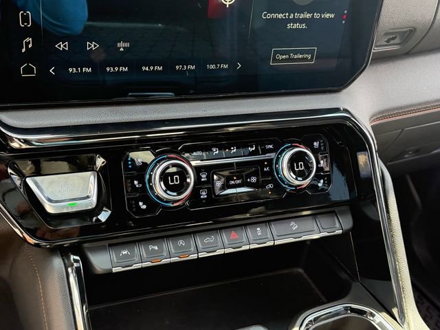 Used 2023 GMC Sierra 1500 AT4 w/ AT4 Premium Package AWD/4WD image 18