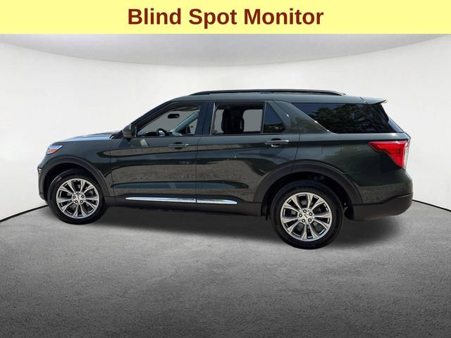 Certified 2023 Ford Explorer XLT w/ Equipment Group 202A AWD/4WD image 6
