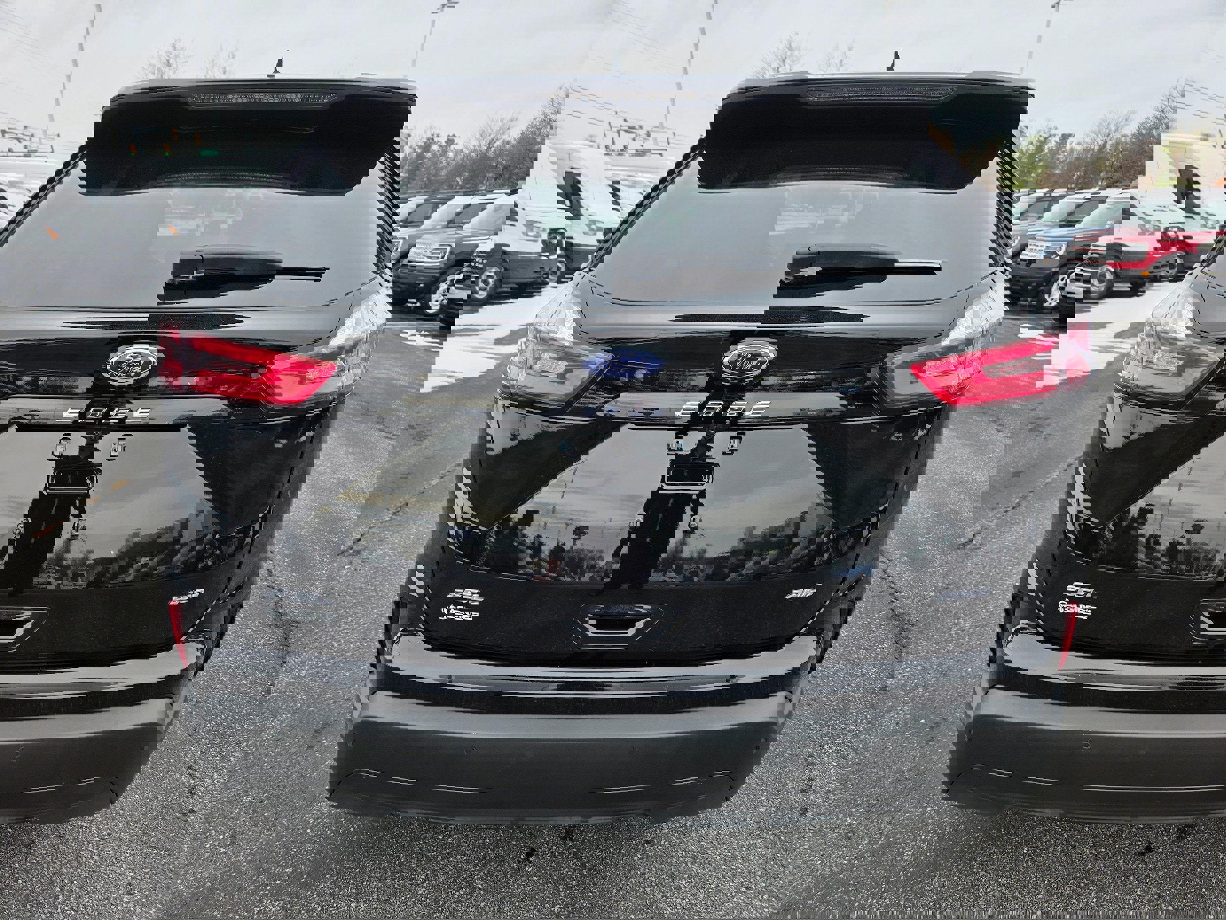 Certified 2023 Ford Edge SEL w/ Sport Appearance Package image 3