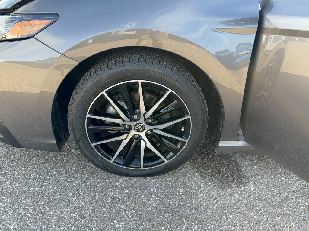 Used 2023 Toyota Camry SE image 32