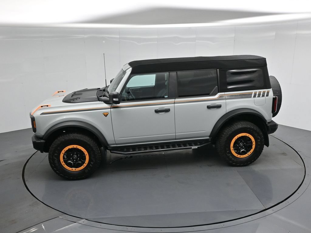 Certified 2023 Ford Bronco Badlands w/ Sasquatch Package AWD/4WD image 43