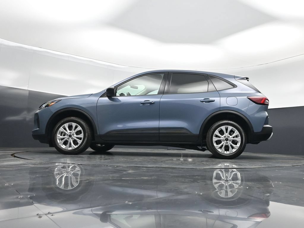 Certified 2025 Ford Escape Active AWD/4WD image 8