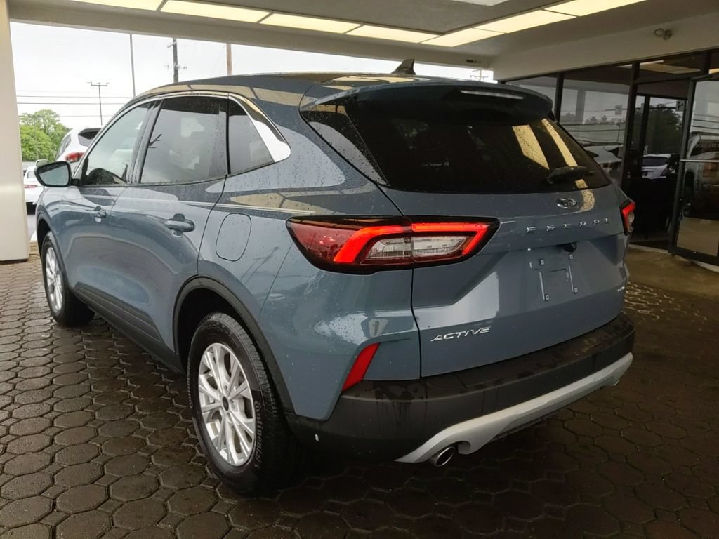 Certified 2024 Ford Escape Active AWD/4WD image 10
