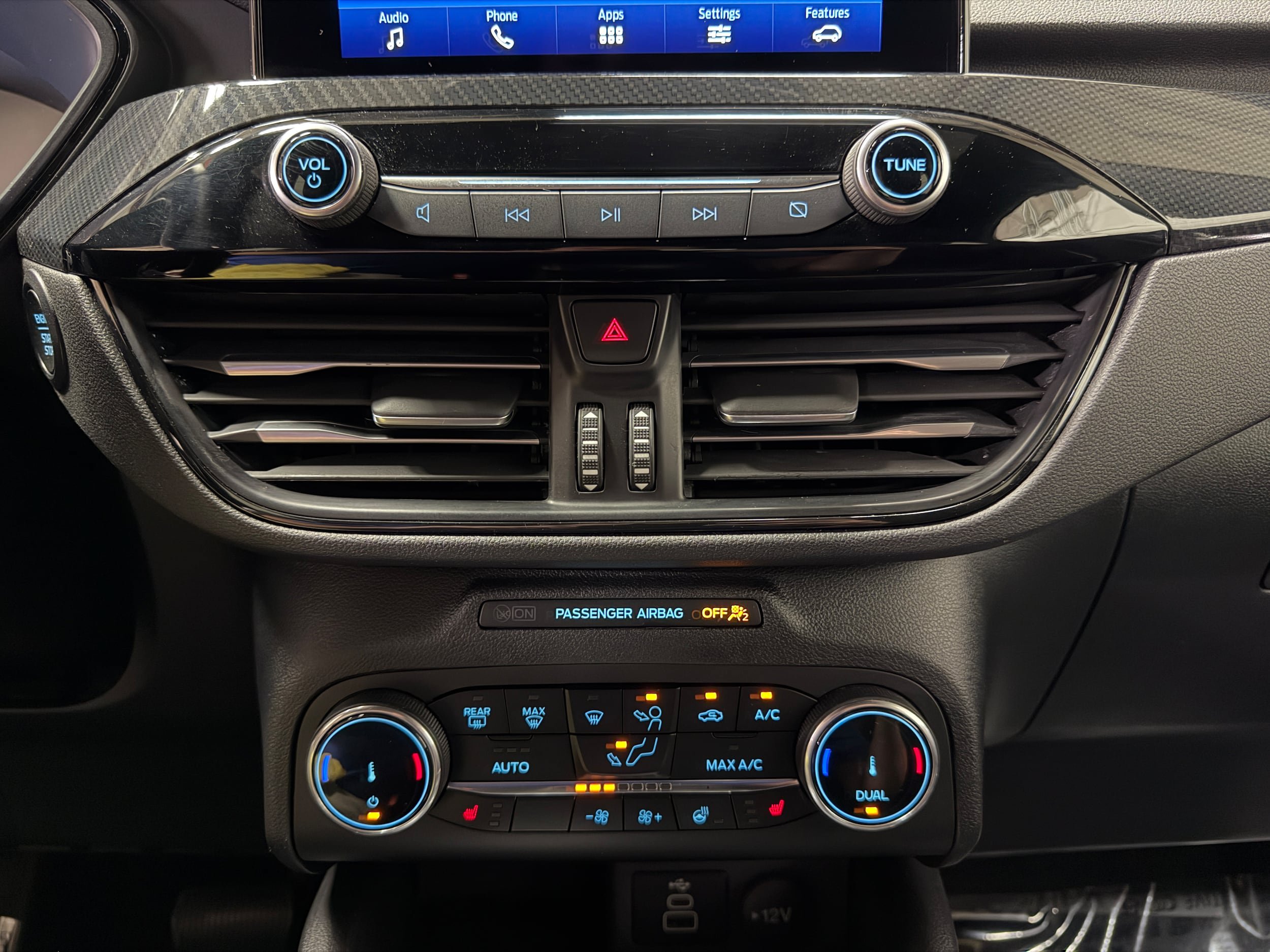 Certified 2025 Ford Escape ST-Line Select AWD/4WD image 24