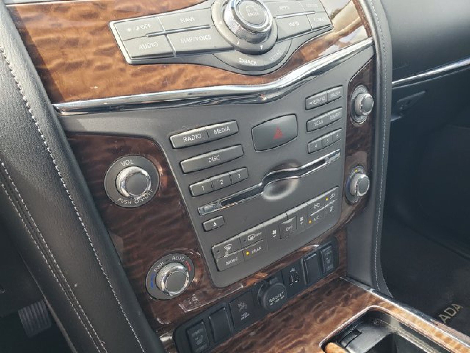 Used 2019 Nissan Armada SV w/ Driver Package RWD image 25