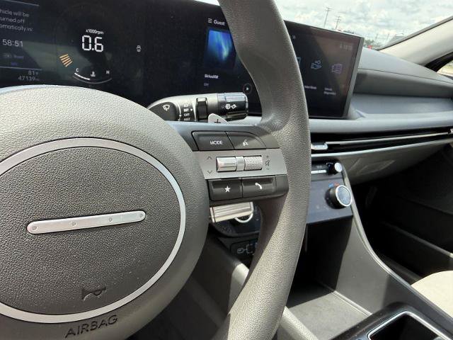 Used 2024 Hyundai Sonata SEL FWD image 17