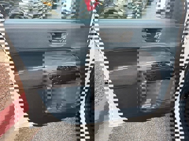 Certified 2025 Ford Maverick XL w/ Equipment Group 102A image 14