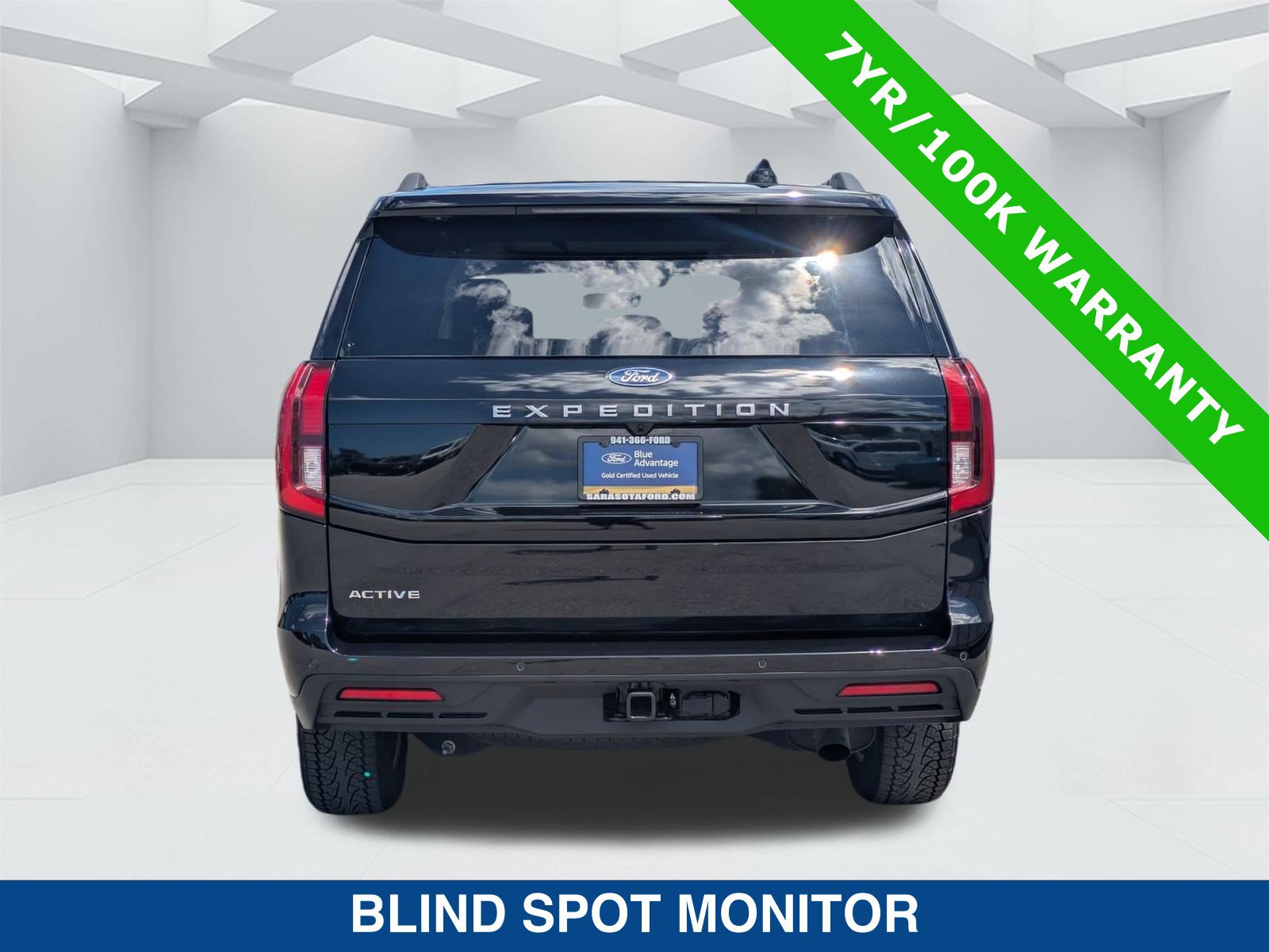 Certified 2025 Ford Expedition Active AWD/4WD image 6