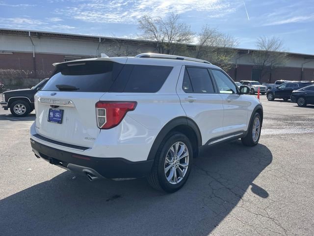 Certified 2023 Ford Explorer Limited w/ Equipment Group 301A image 3